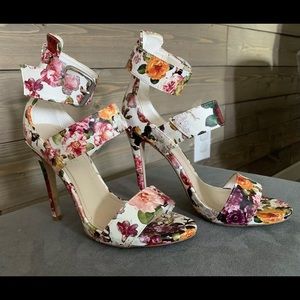 Anne Michelle wm sz 7 floral strappy open toe stiletto heel